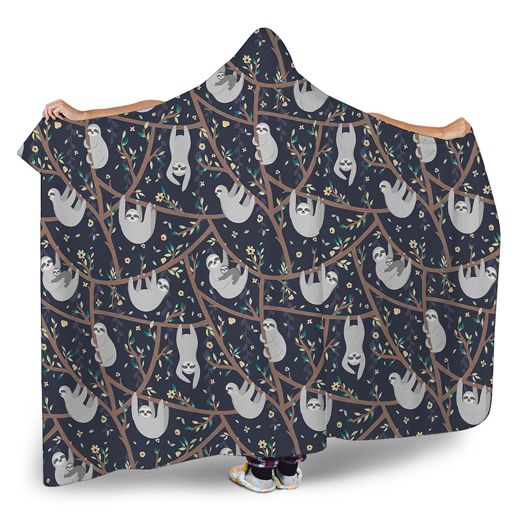 Sloth Family Pattern Print Hooded Blanket