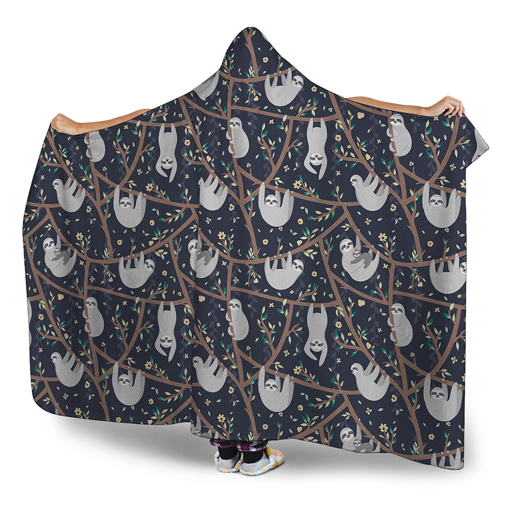 Sloth Family Pattern Print Hooded Blanket