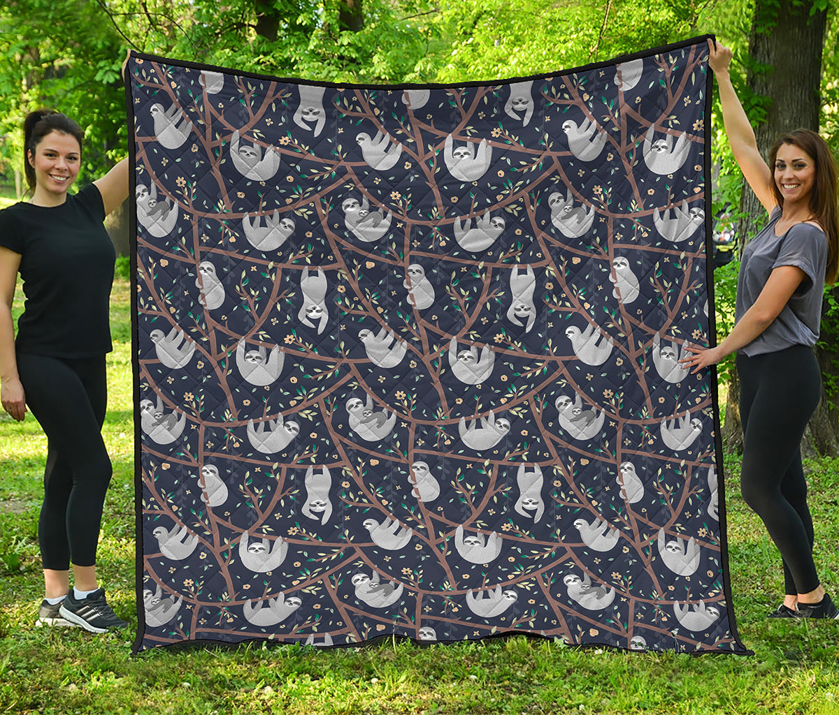 Sloth Family Pattern Print Quilt