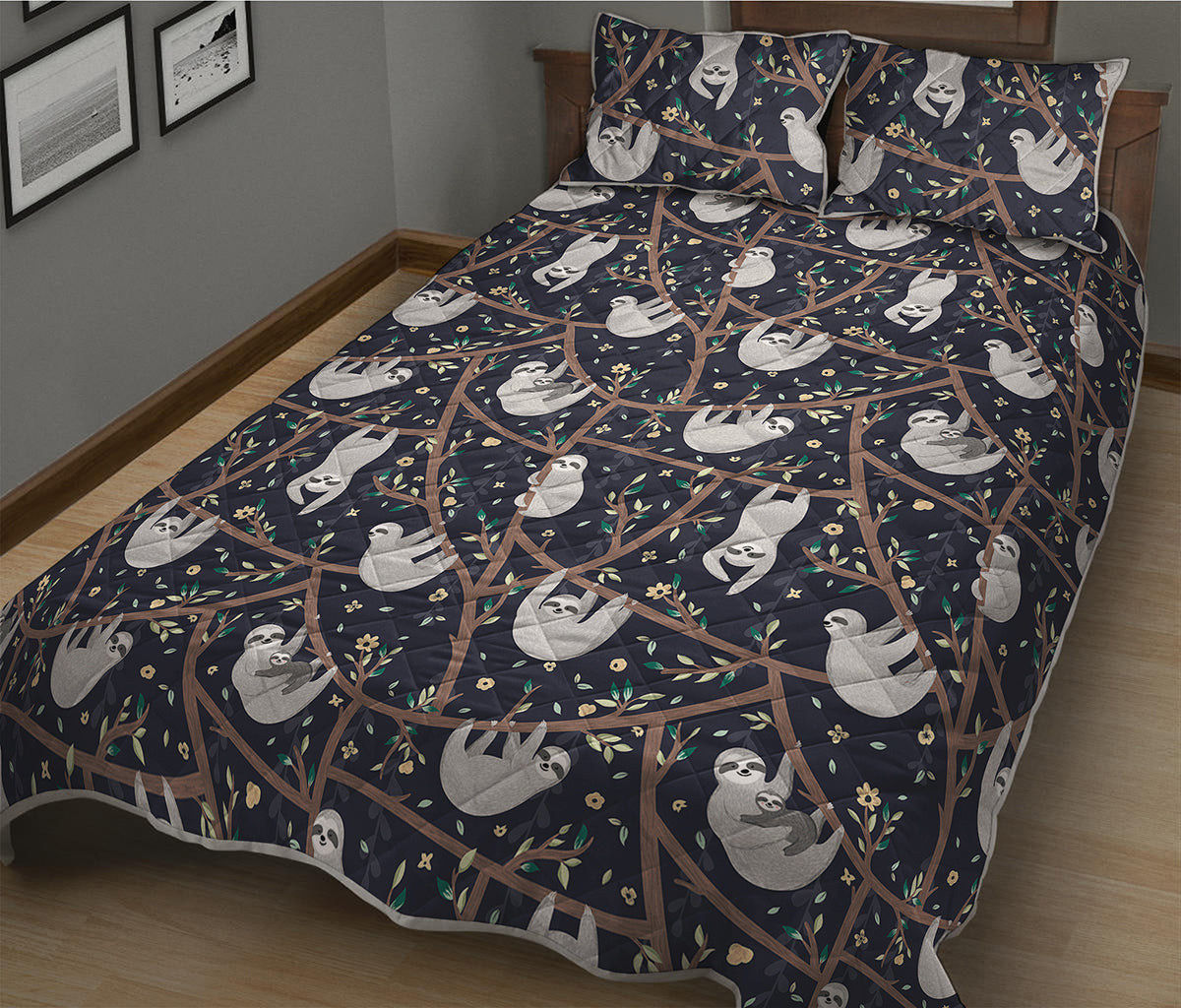 Sloth Family Pattern Print Quilt Bed Set