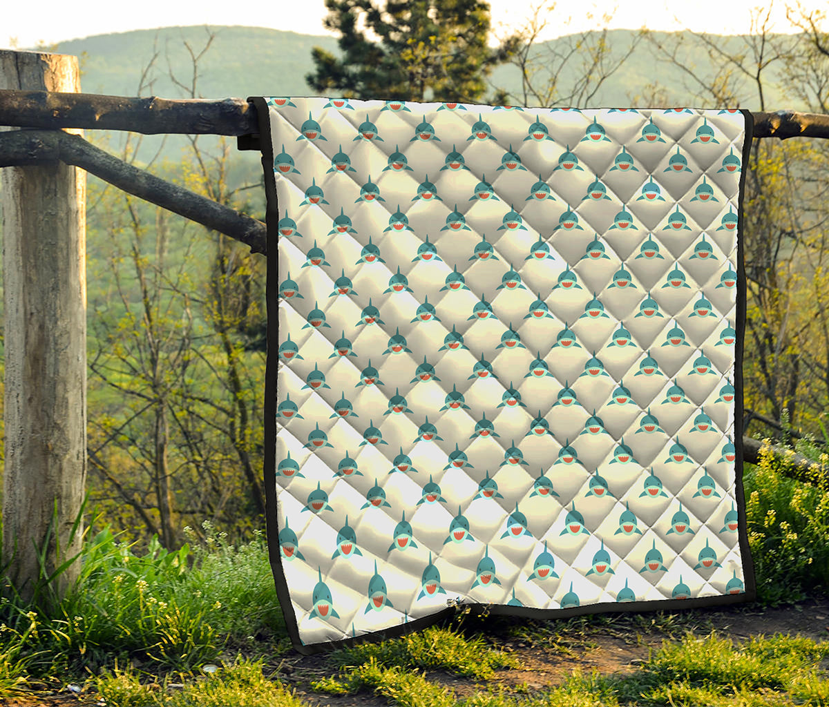 Smiley Shark Pattern Print Quilt