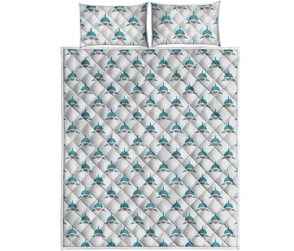 Smiley Shark Pattern Print Quilt Bed Set