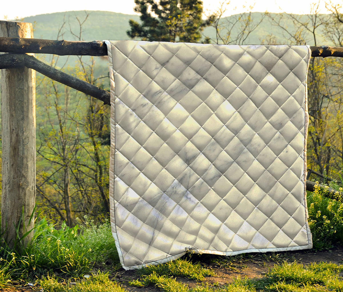 Smoke Grey Marble Print Quilt