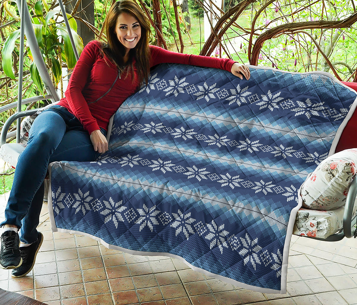 Snow Flower Knitted Pattern Print Quilt