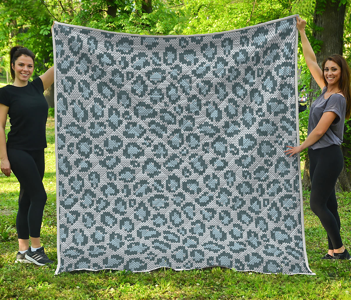 Snow Leopard Knitted Pattern Print Quilt