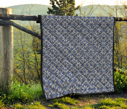 Snowflakes Knitted Pattern Print Quilt