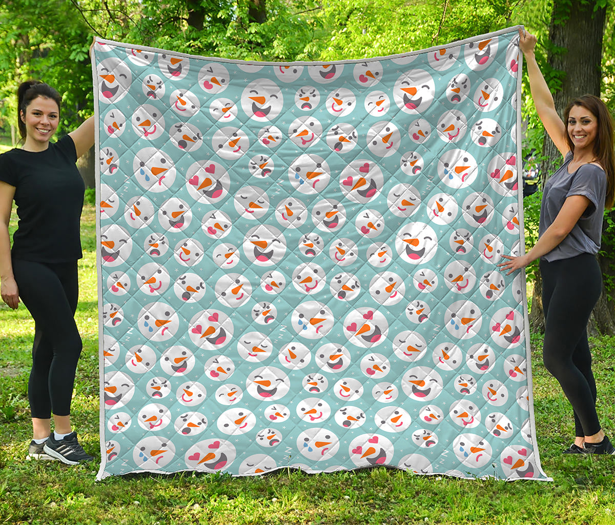 Snowman Emoji Pattern Print Quilt