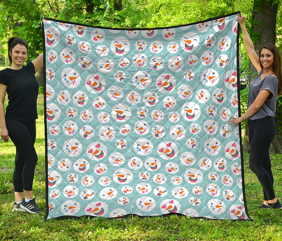 Snowman Emoji Pattern Print Quilt