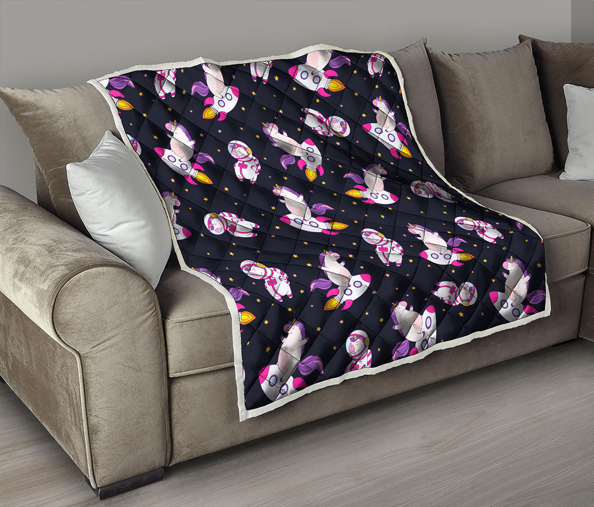 Space Astronaut Unicorn Pattern Print Quilt