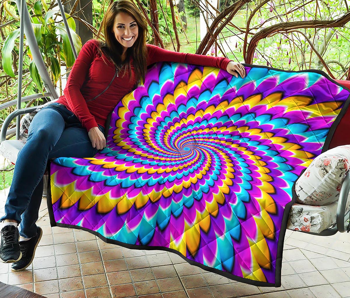 Spiral Colors Moving Optical Illusion Quilt
