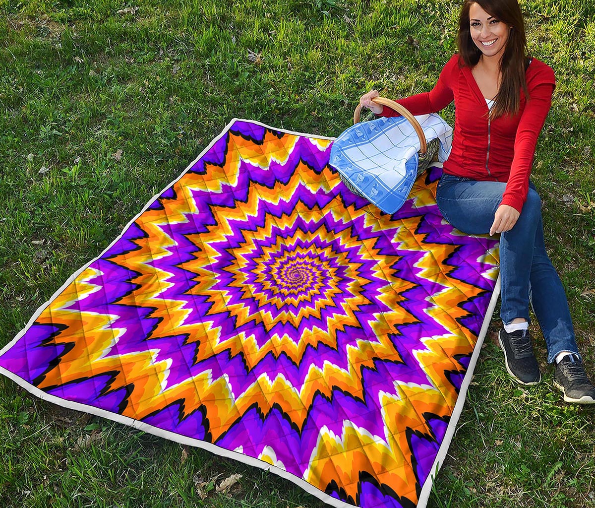 Spiral Expansion Moving Optical Illusion Quilt
