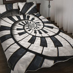 Spiral Piano Keyboard Print Quilt Bed Set