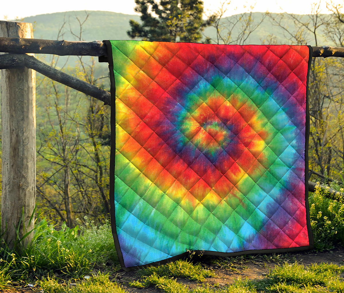 Spiral Tie Dye Print Quilt