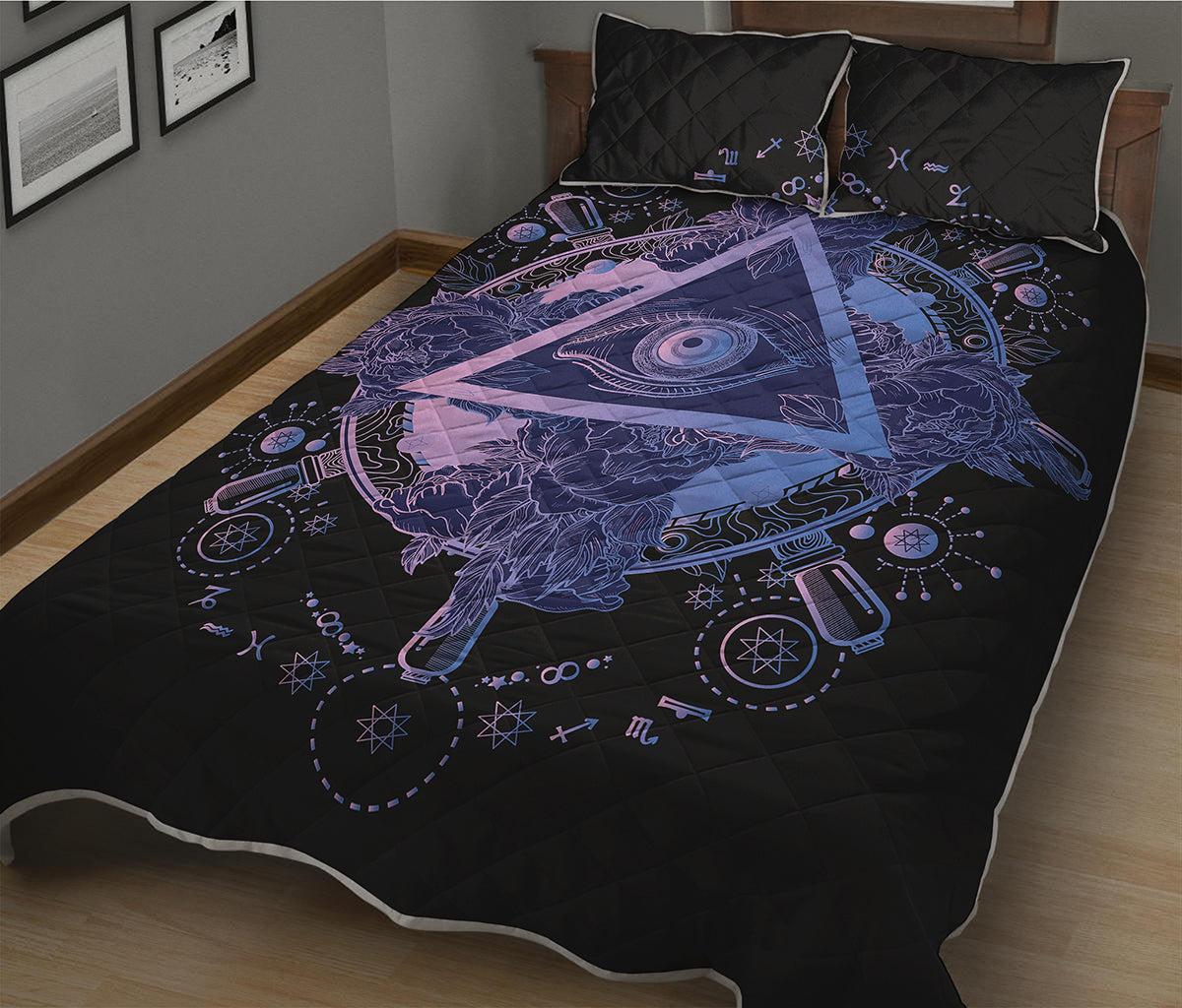 Spiritual Eye of Providence Print Quilt Bed Set