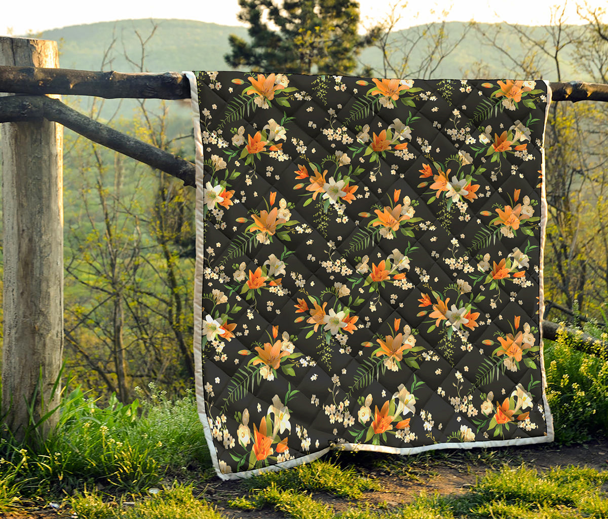 Spring Lily Flowers Pattern Print Quilt