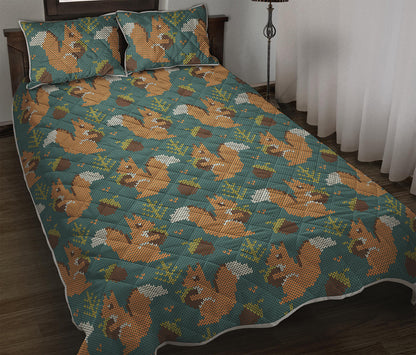 Squirrel Knitted Pattern Print Quilt Bed Set