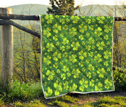 St. Patrick's Day Shamrock Pattern Print Quilt