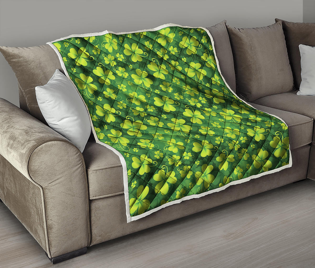 St. Patrick's Day Shamrock Pattern Print Quilt