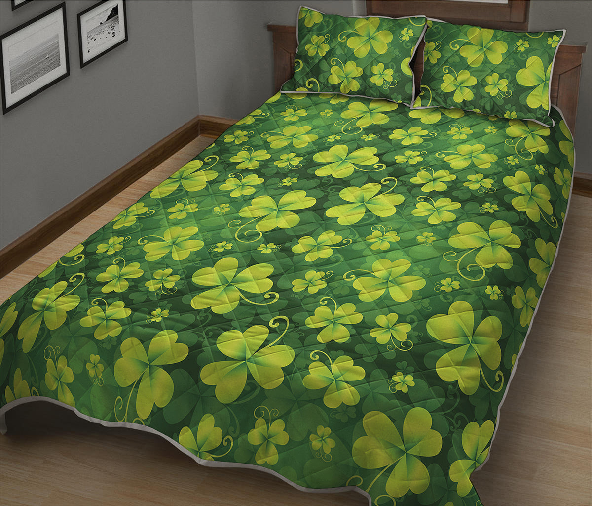 St. Patrick's Day Shamrock Pattern Print Quilt Bed Set