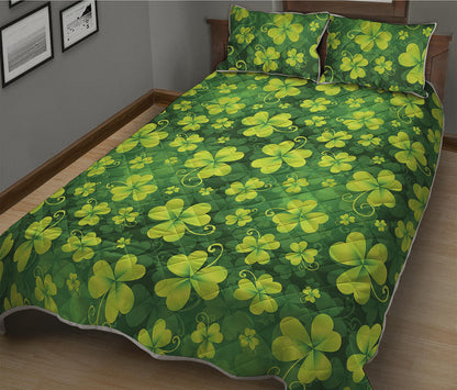 St. Patrick's Day Shamrock Pattern Print Quilt Bed Set