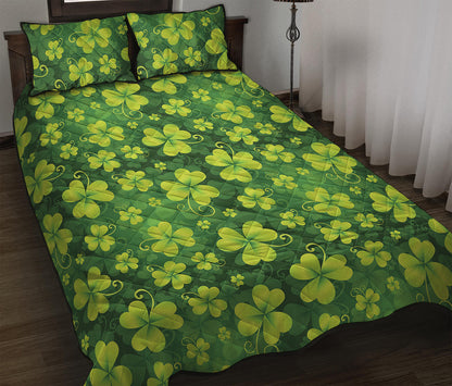St. Patrick's Day Shamrock Pattern Print Quilt Bed Set