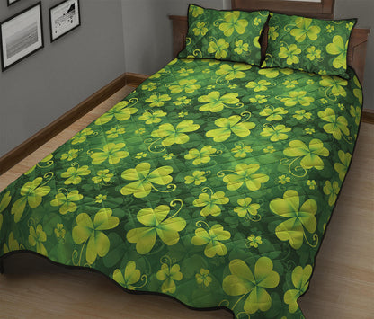 St. Patrick's Day Shamrock Pattern Print Quilt Bed Set