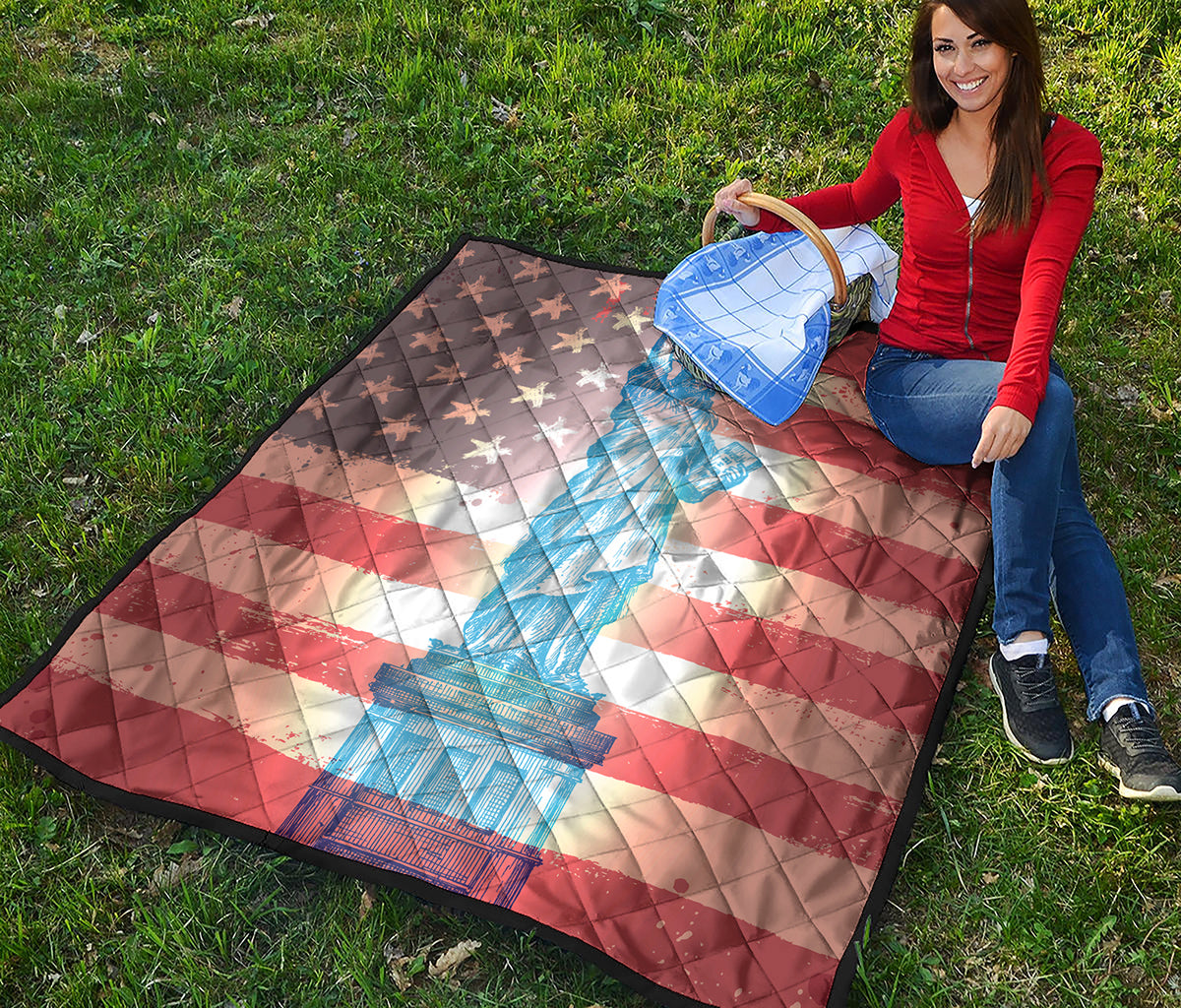 Statue of Liberty USA Flag Print Quilt