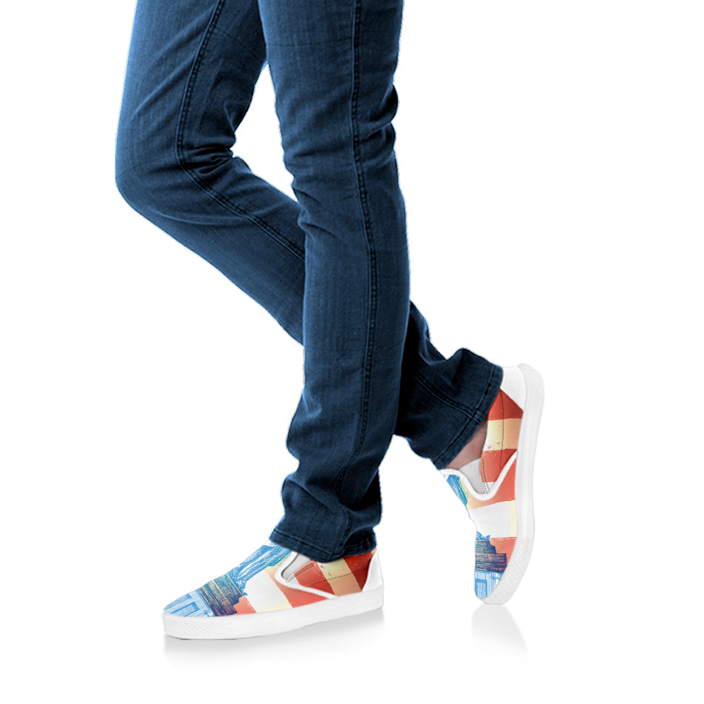 Statue of Liberty USA Flag Print White Slip On Shoes