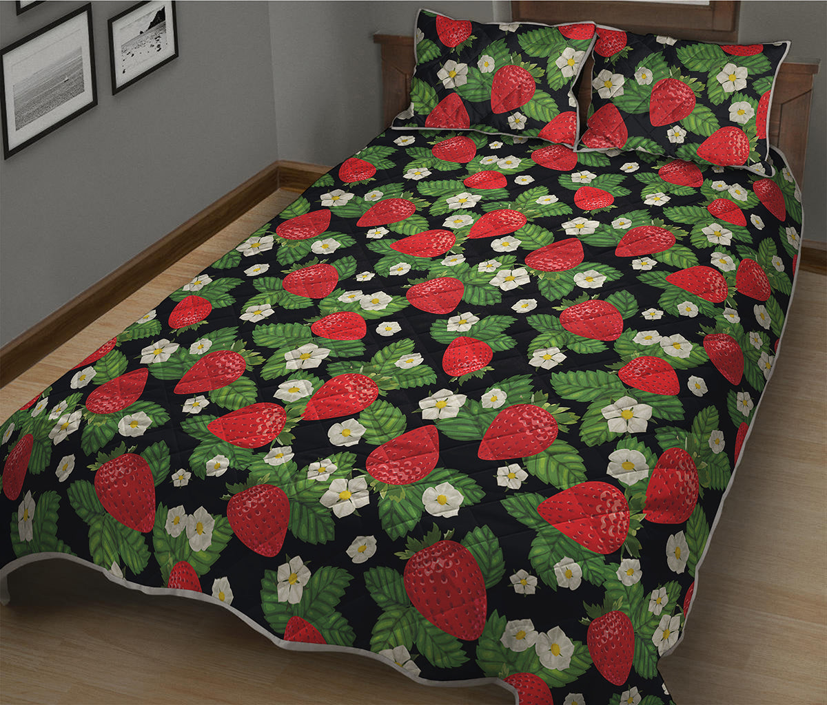 Strawberry And Flower Pattern Print Quilt Bed Set