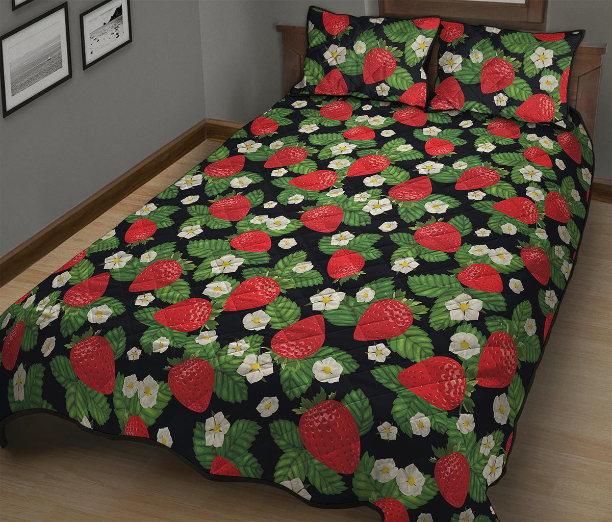 Strawberry And Flower Pattern Print Quilt Bed Set
