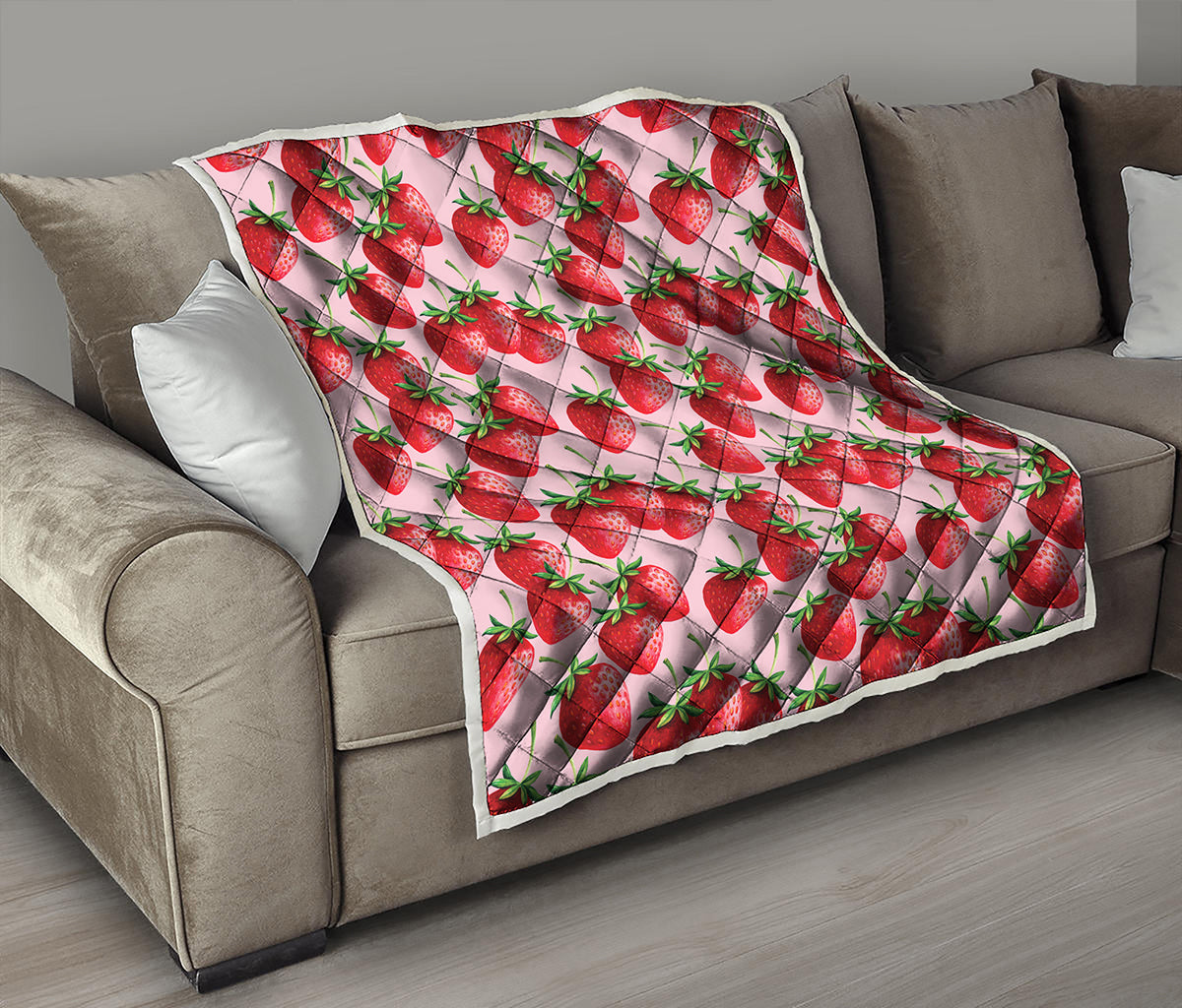 Strawberry Fruit Pattern Print Quilt