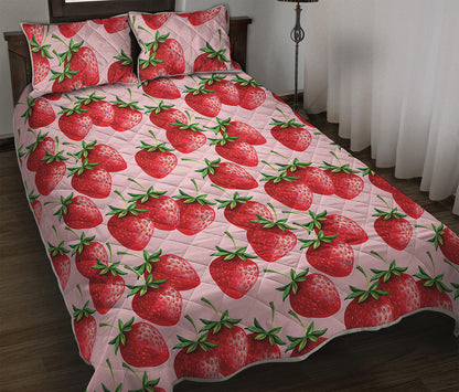 Strawberry Fruit Pattern Print Quilt Bed Set
