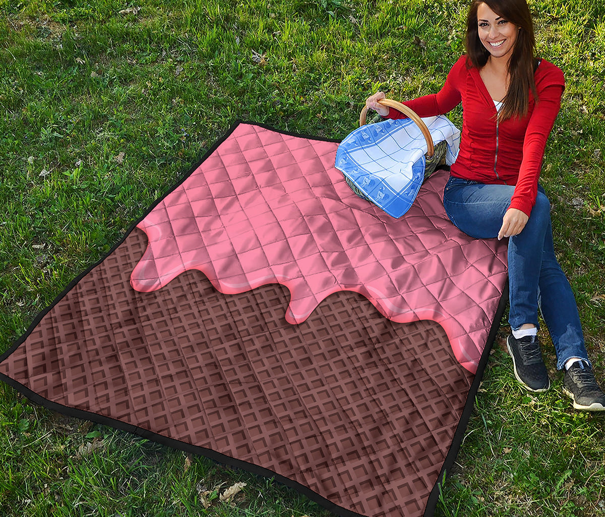Strawberry Ice Cream Melted Print Quilt