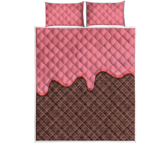 Strawberry Ice Cream Melted Print Quilt Bed Set
