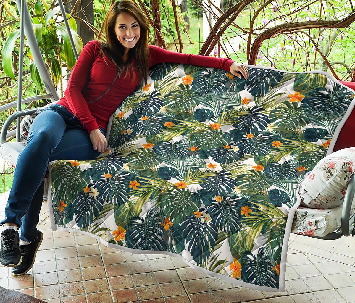 Summer Hawaiian Leaves Pattern Print Quilt