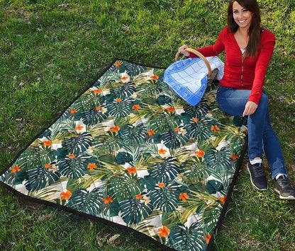 Summer Hawaiian Leaves Pattern Print Quilt