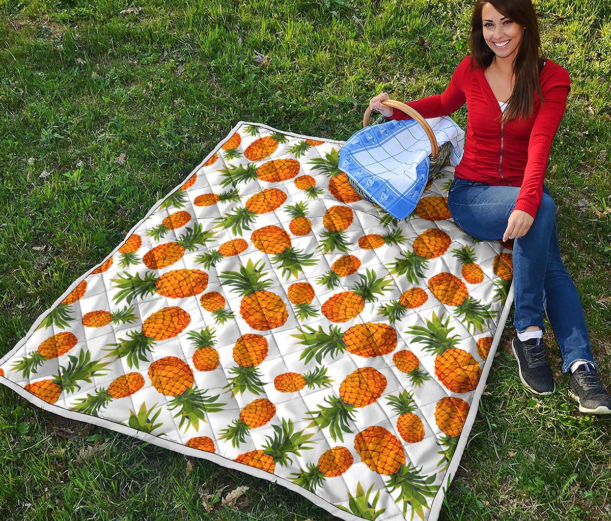 Summer Pineapple Pattern Print Quilt