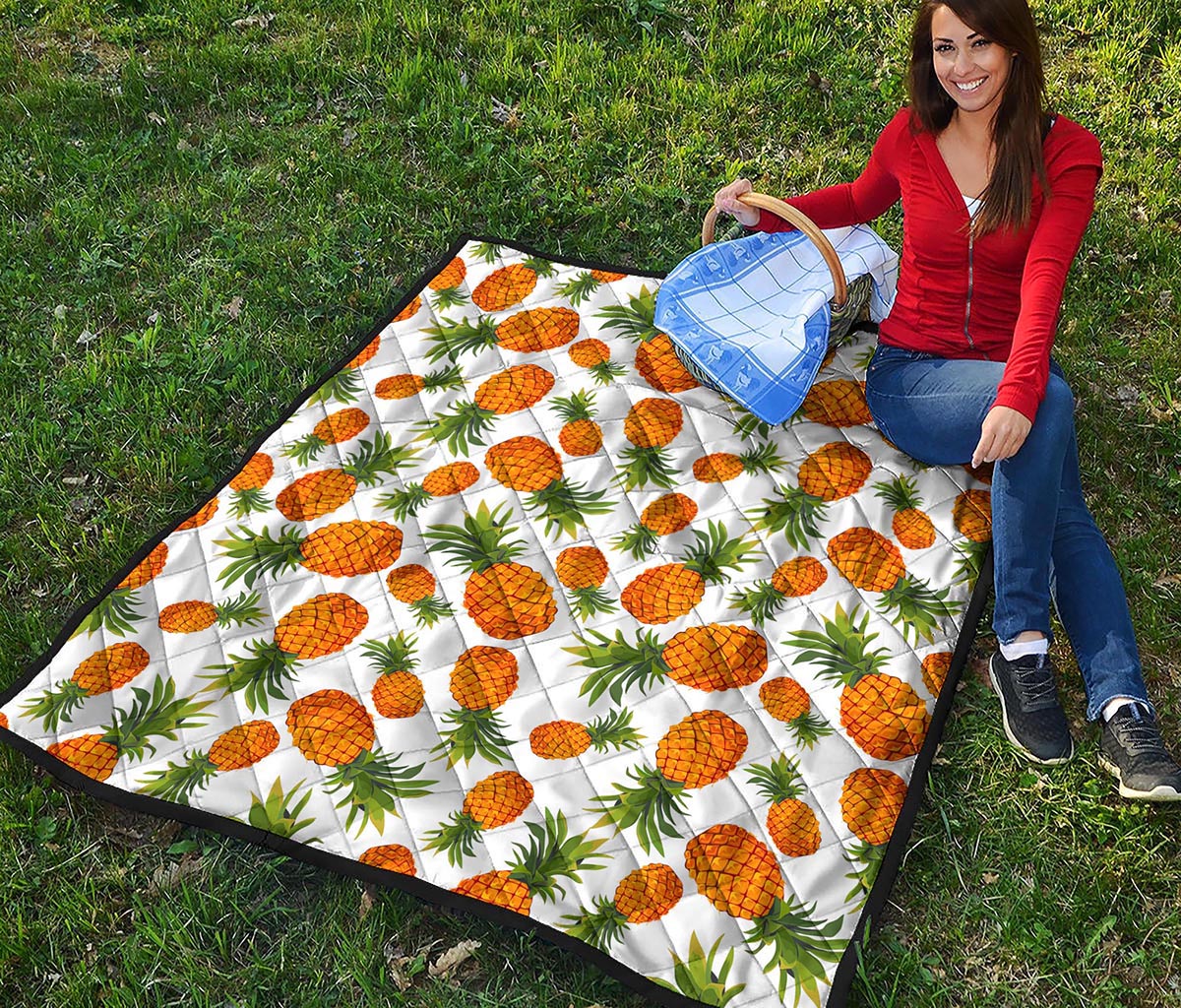 Summer Pineapple Pattern Print Quilt