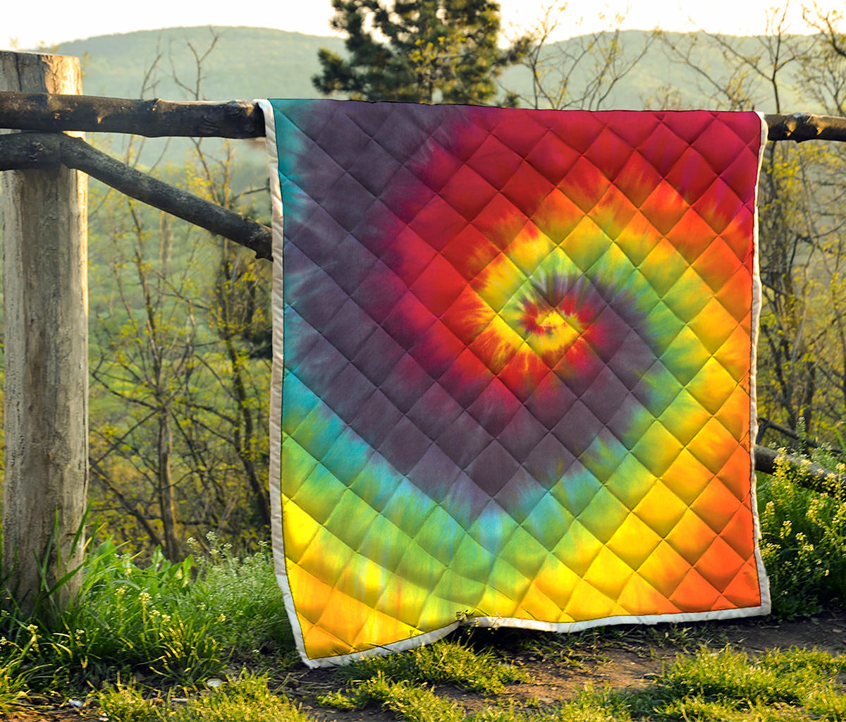 Summer Tie Dye Print Quilt