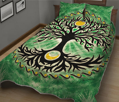 Sun And Moon Yggdrasil Print Quilt Bed Set