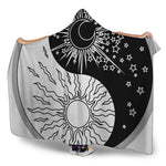 Sun And Moon Yin Yang Print Hooded Blanket