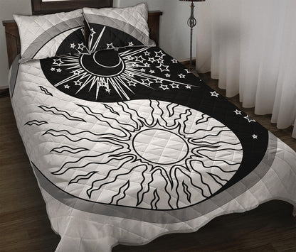 Sun And Moon Yin Yang Print Quilt Bed Set