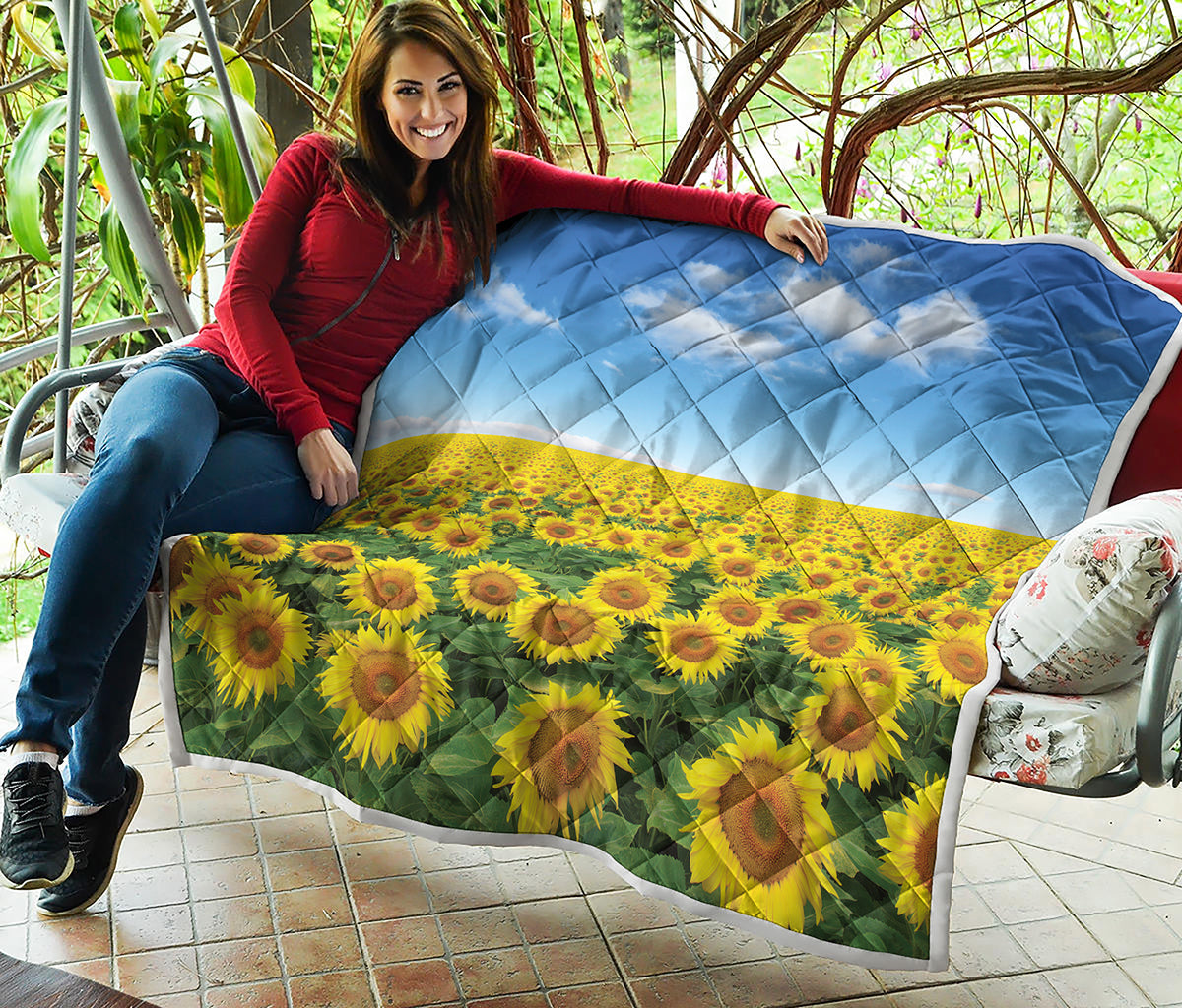 Sunflower Field Print Quilt