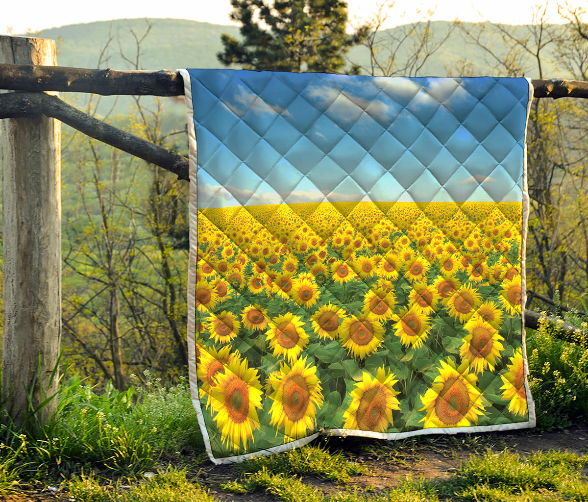 Sunflower Field Print Quilt