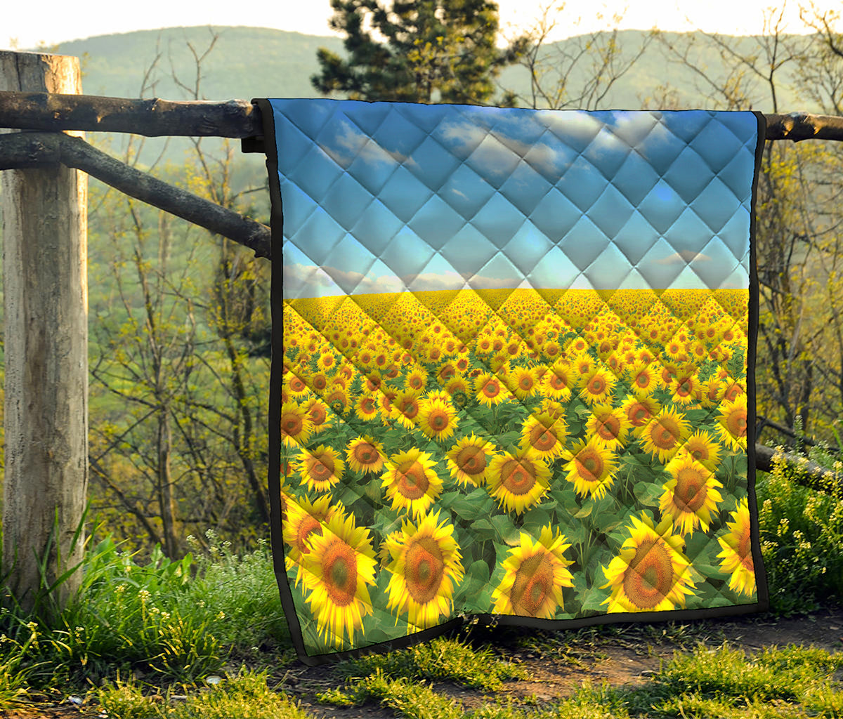 Sunflower Field Print Quilt