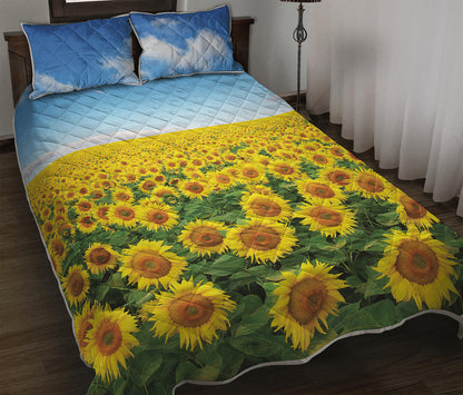 Sunflower Field Print Quilt Bed Set