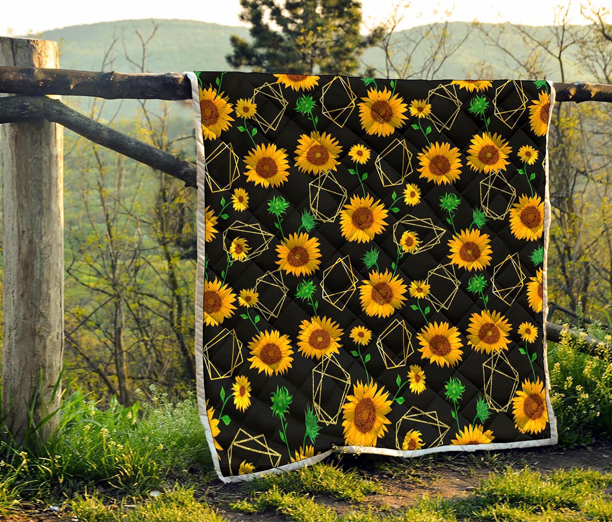 Sunflower Polygonal Pattern Print Quilt