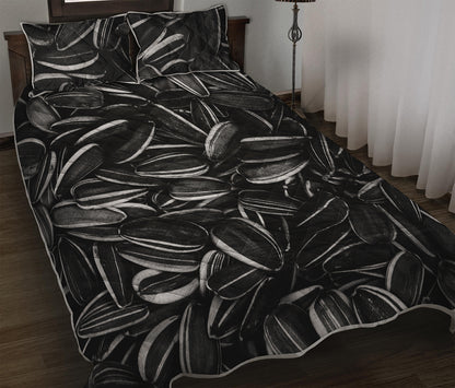 Sunflower Seeds Print Quilt Bed Set