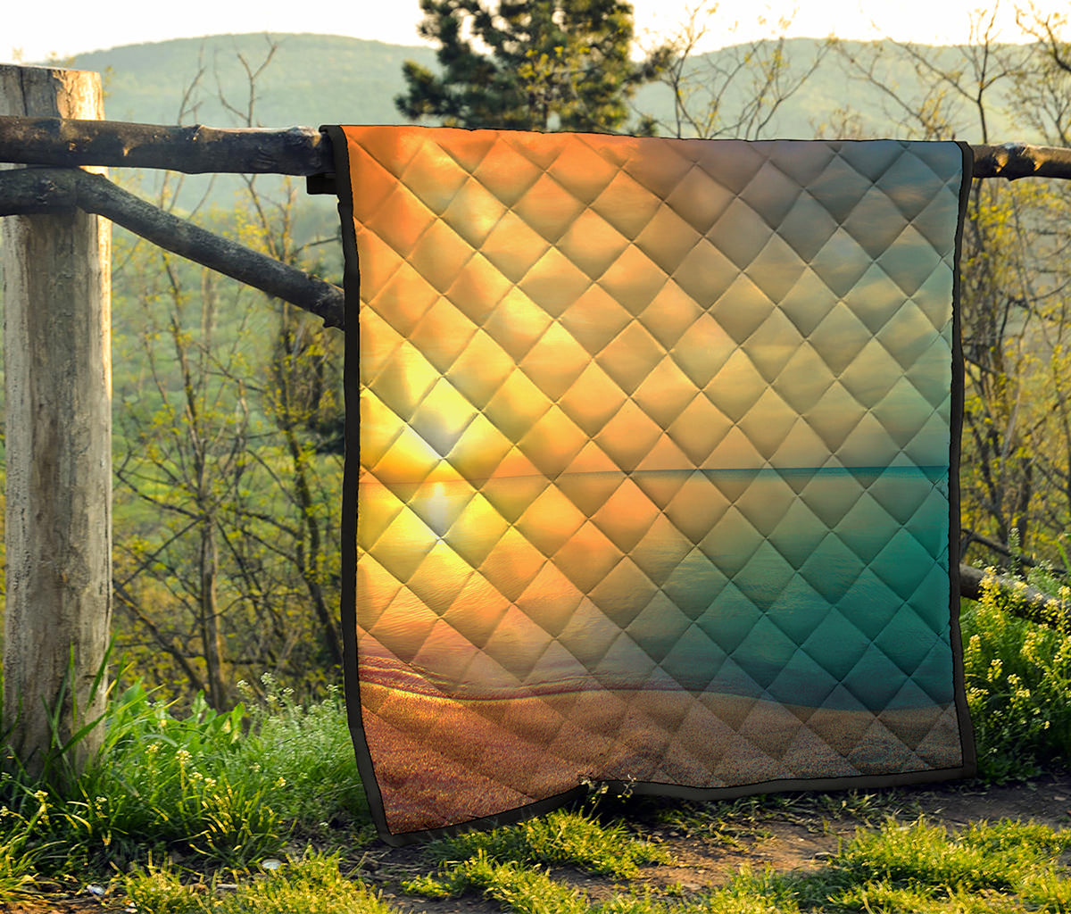 Sunrise Beach Print Quilt
