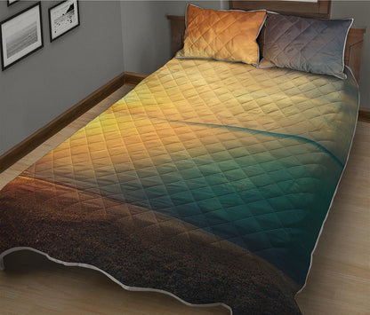 Sunrise Beach Print Quilt Bed Set